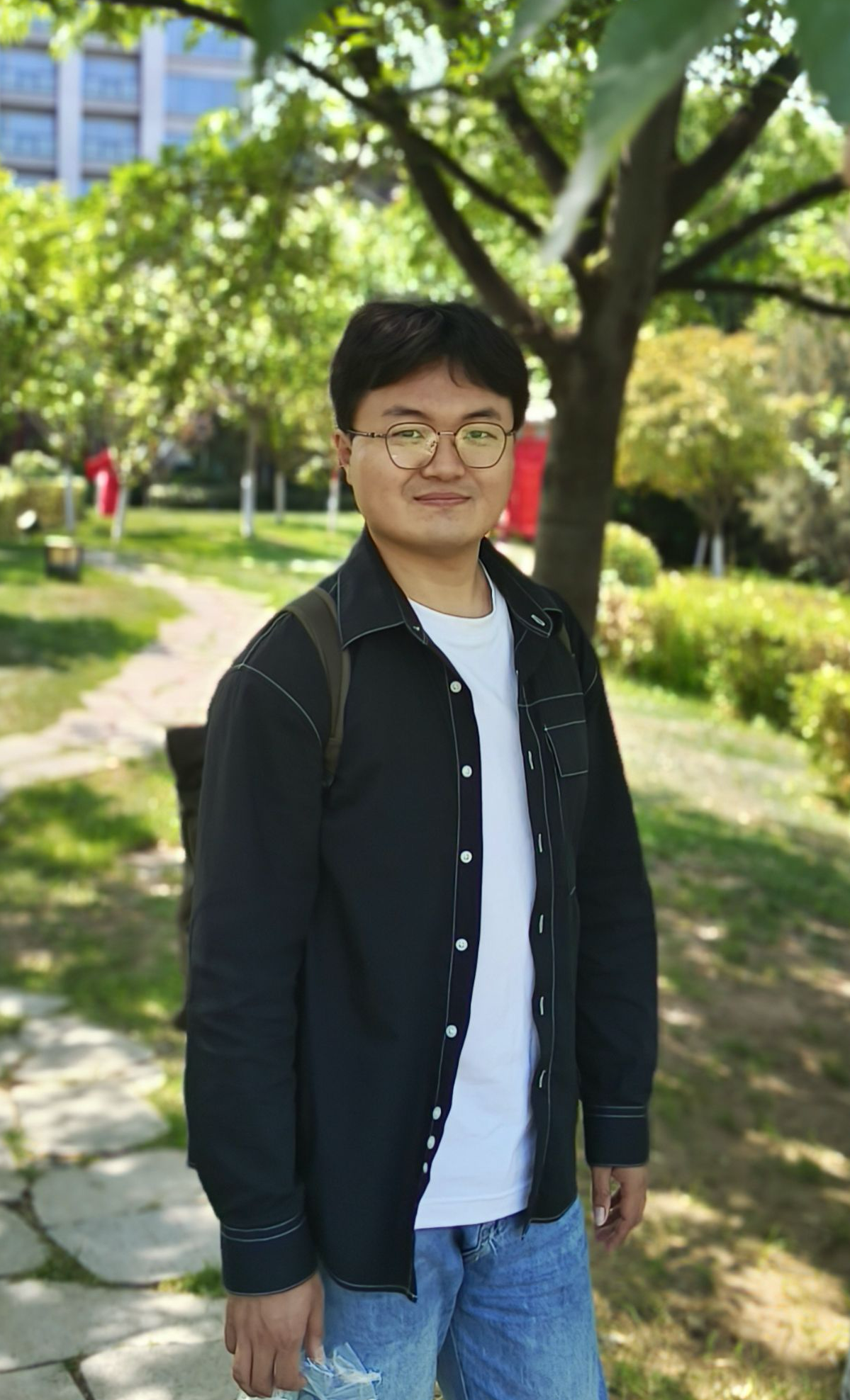 何猛辉老师介绍